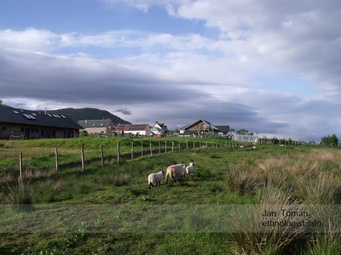 Houses of communities of Tombreck farm. Photo: Jan Toman