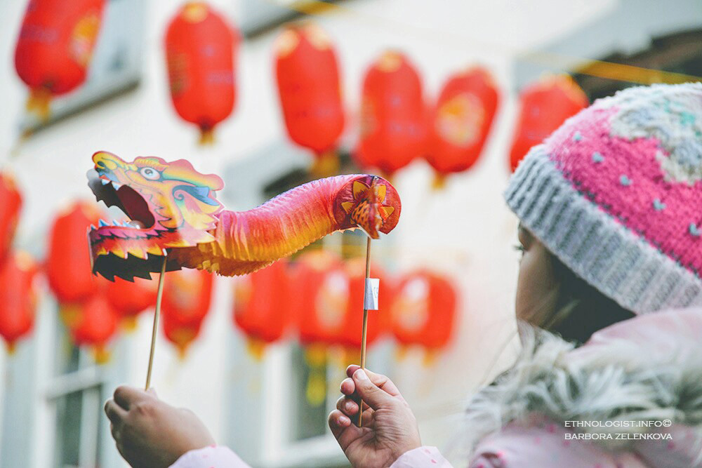 Šťastný symbol draka je neodmyslitelně spjat s čínskou kulturou - proto se Číně po staletí přezdívá "Země draka". Foto: Barbora Zelenková, Londýn, 2018.